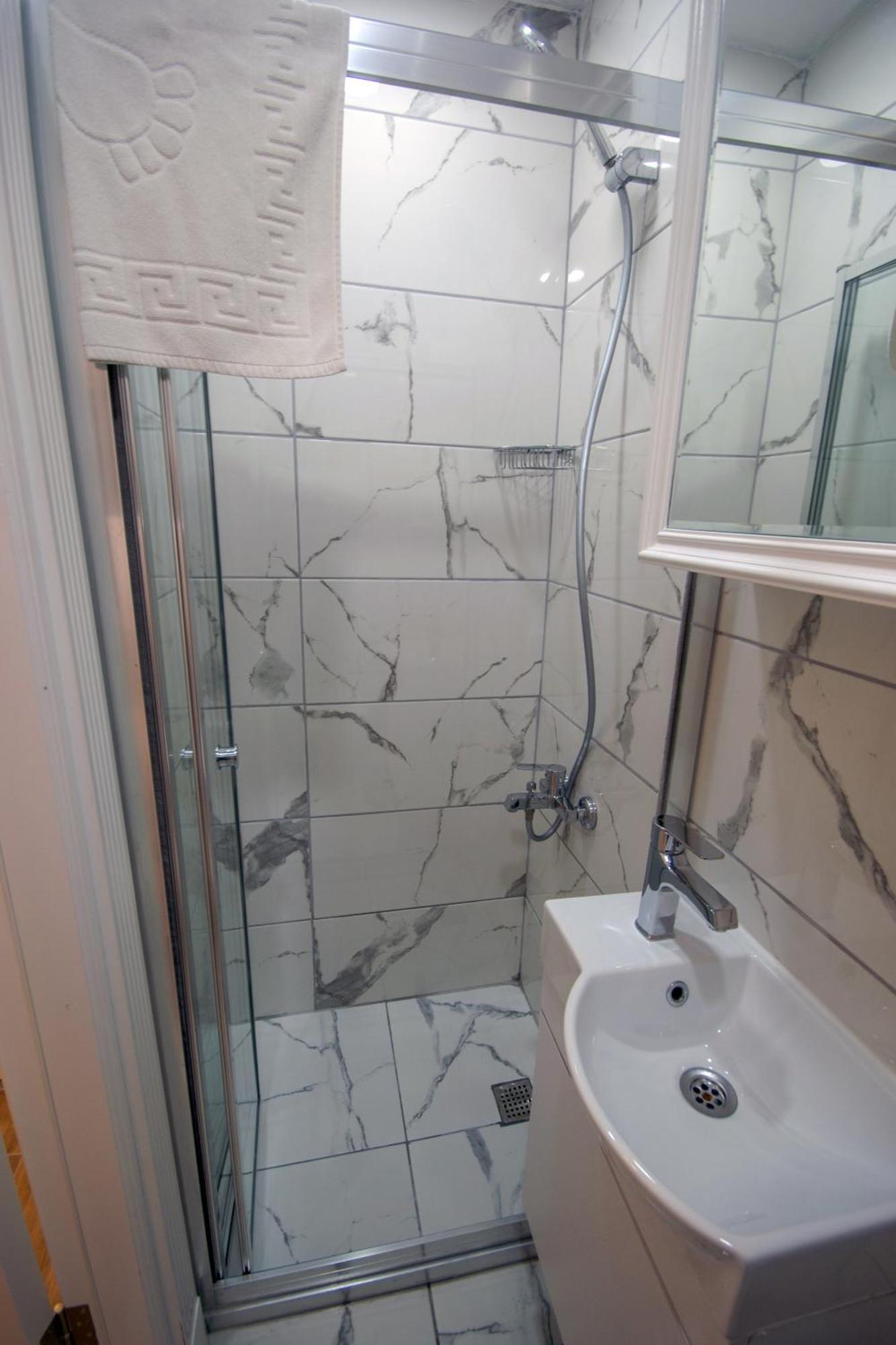 Iq Hotel Beyoglu Istanbul Eksteriør billede